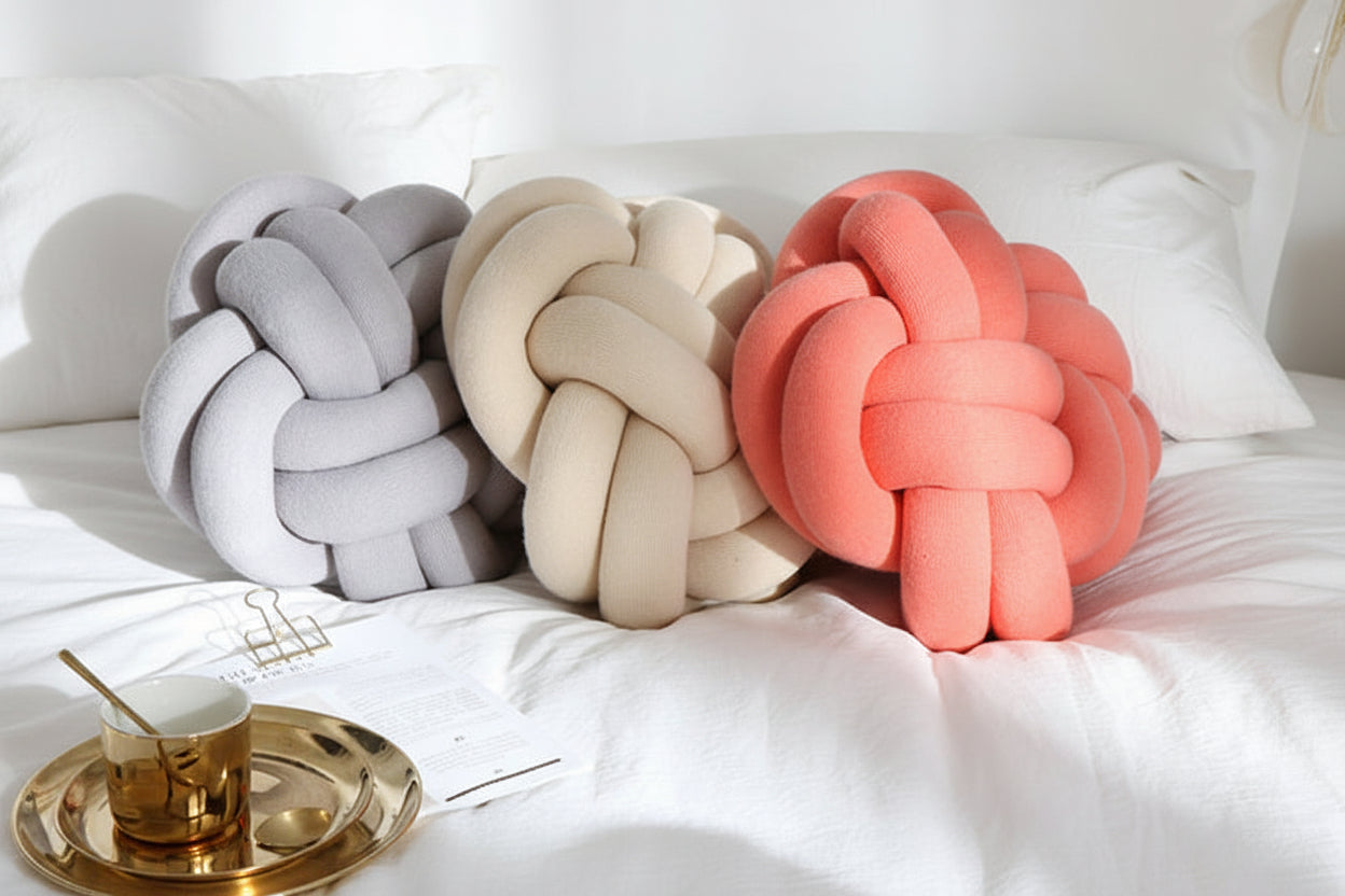 Knot Kissen